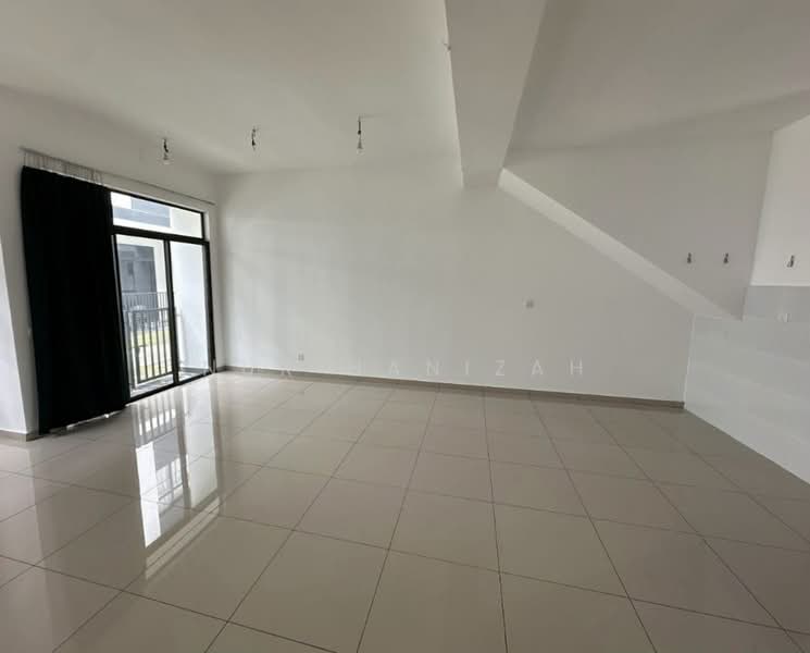 Townhouse for Sale in Eco Grandeur (Puncak Alam) - Nur Hanizah - Living Room - PropertyGuru.com.my