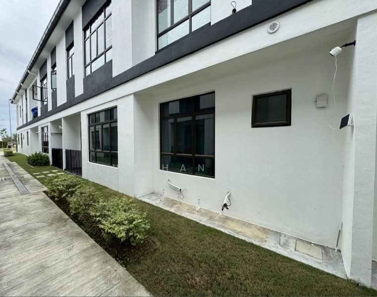 Townhouse for Sale in Eco Grandeur (Puncak Alam) - Nur Hanizah - Exterior - PropertyGuru.com.my