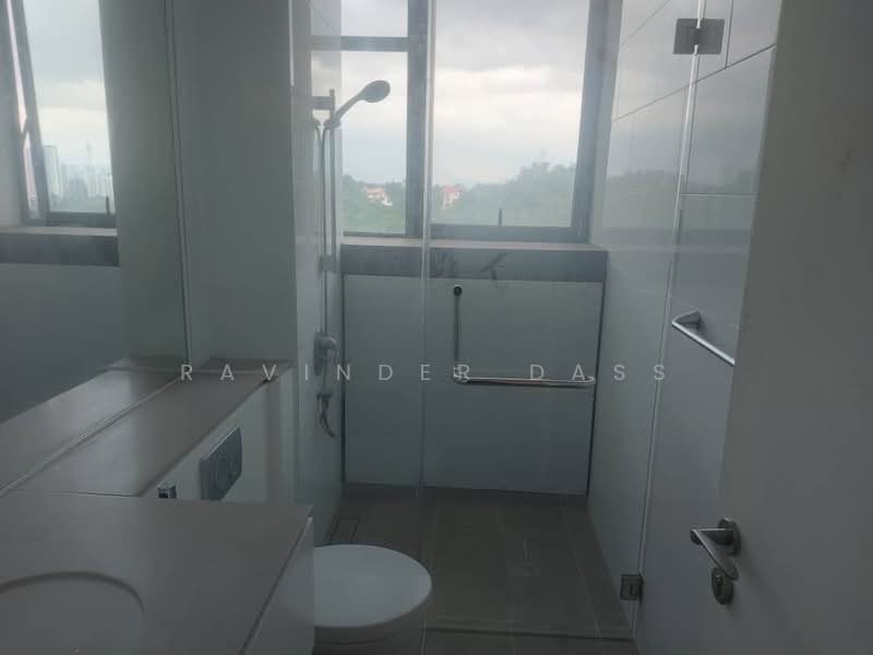 Service Residence for Sale at Senada Residence @ KLGCC Resort - Ravinder Dass - Bathroom - PropertyGuru.com.my