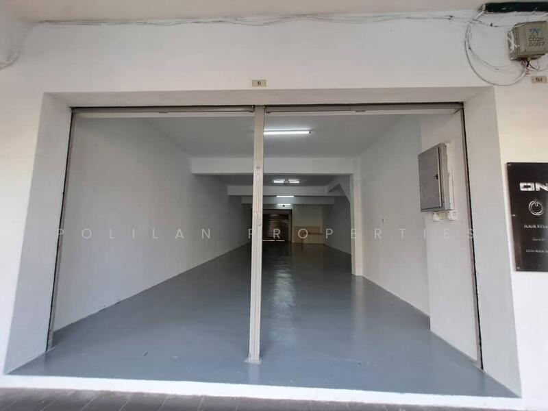Shop for Rent in Bandar Bukit Tinggi (Klang) - Polilan Properties - Entrance - PropertyGuru.com.my
