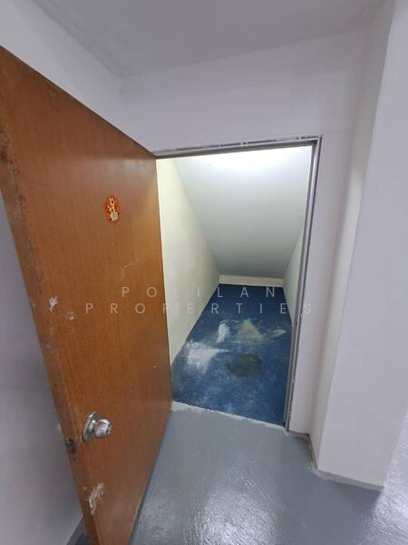 Shop for Rent in Bandar Bukit Tinggi (Klang) - Polilan Properties - Entrance - PropertyGuru.com.my