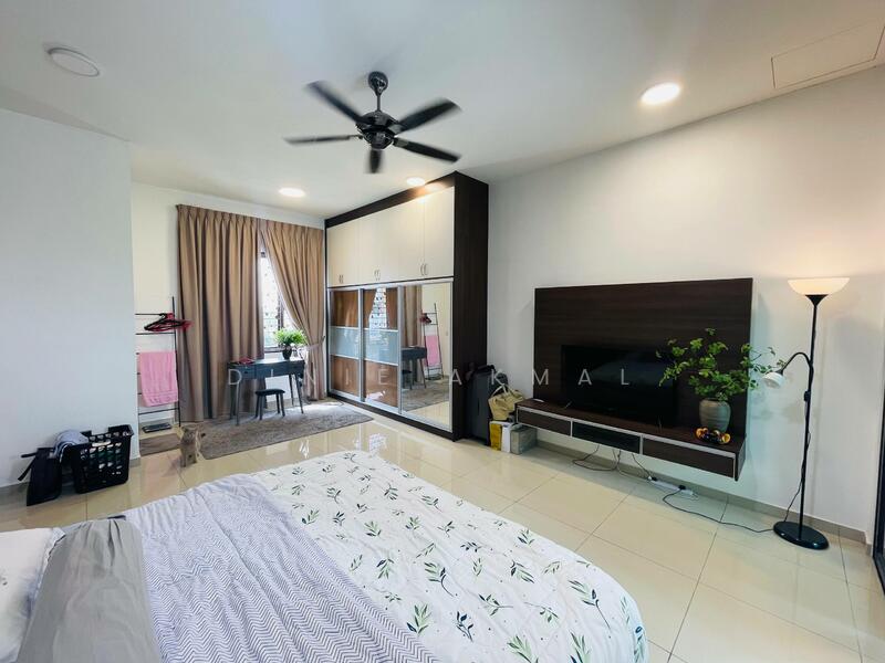 3-storey Terraced House for Sale in Setia Alam (Selangor) - Dinie Akmal - Bedroom - PropertyGuru.com.my