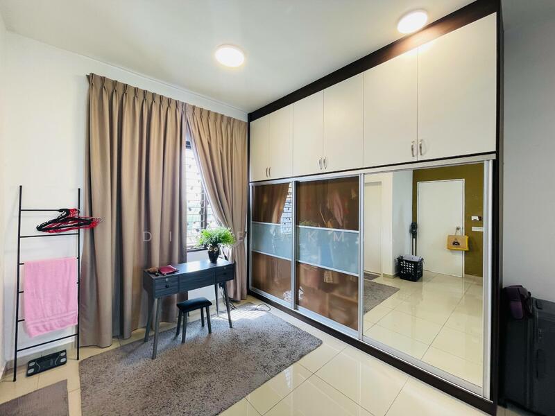 3-storey Terraced House for Sale in Setia Alam (Selangor) - Dinie Akmal - Bedroom - PropertyGuru.com.my