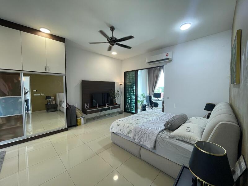 3-storey Terraced House for Sale in Setia Alam (Selangor) - Dinie Akmal - Bedroom - PropertyGuru.com.my