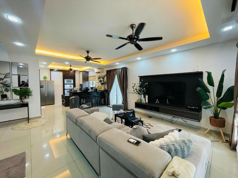 3-storey Terraced House for Sale in Setia Alam (Selangor) - Dinie Akmal - Living Room - PropertyGuru.com.my