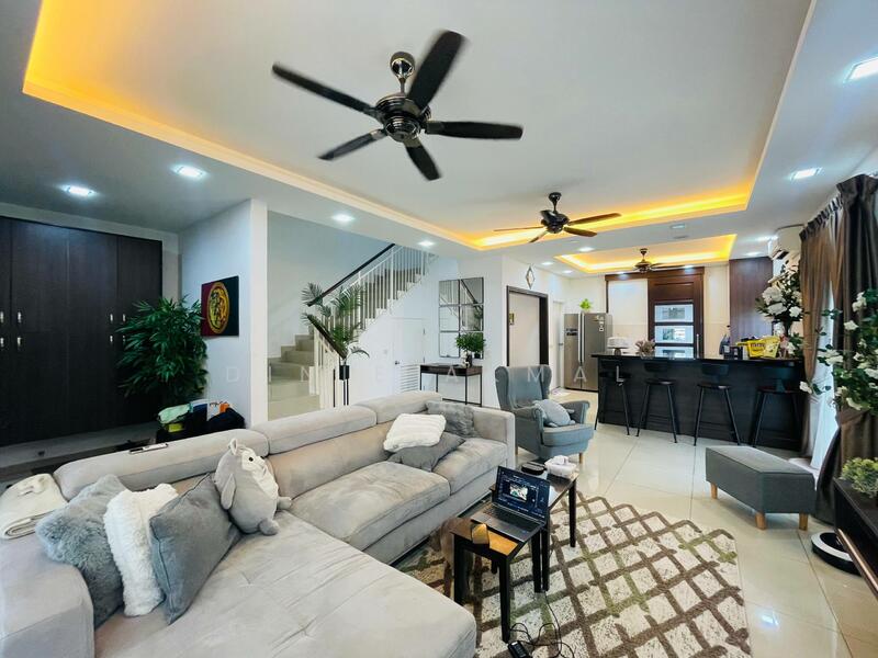 3-storey Terraced House for Sale in Setia Alam (Selangor) - Dinie Akmal - Living Room - PropertyGuru.com.my