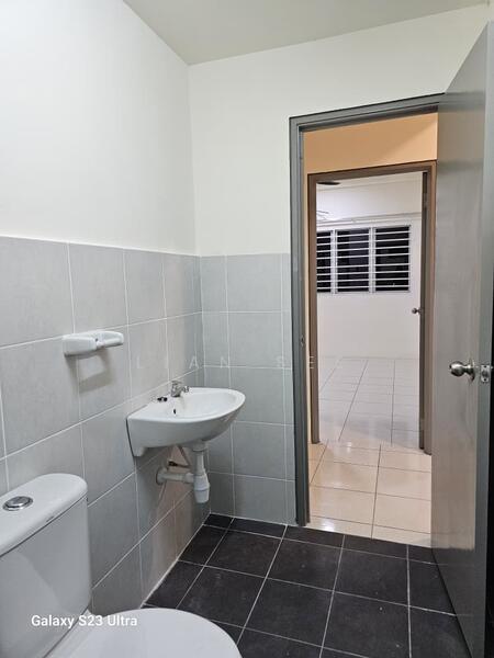 Melodi Perdana untuk Untuk Disewa - RM 1,100 /bulan, Mac 2026 - Bathroom - PropertyGuru.com.my