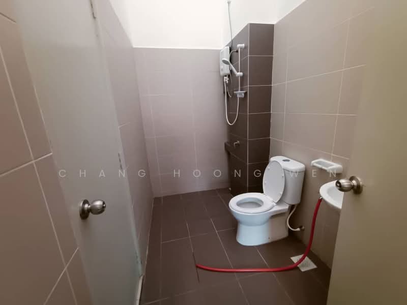 2-storey Terraced House for Rent in Taman Sri Penawar (Harmonia 3) (Pengerang) - Chang Hoong Wen - Bathroom - PropertyGuru.com.my