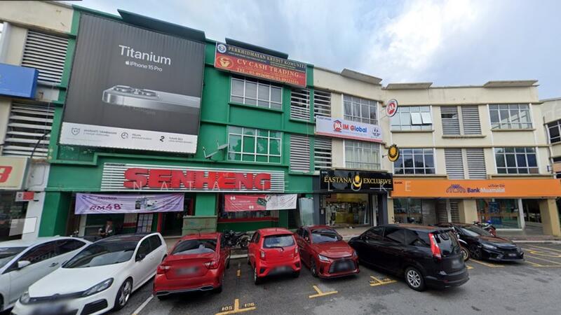 For Sale - 📌 【R.O.I ★ 5.6%】3 Storey Shop Seksyen 9 Bandar Baru Bangi, Fully Tenanted
