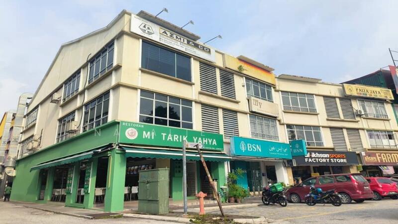 For Sale - 📌 【R.O.I ★ 5.6%】3 Storey Shop Seksyen 9 Bandar Baru Bangi, Fully Tenanted