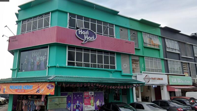 For Sale - 📌 【R.O.I ★ 5.6%】3 Storey Shop Seksyen 9 Bandar Baru Bangi, Fully Tenanted