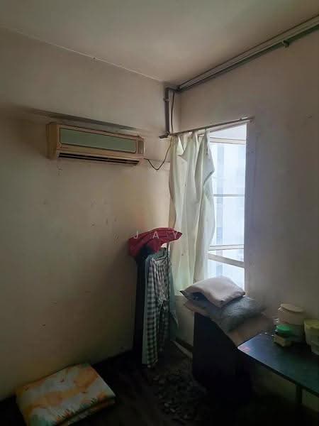 Condominium for Sale at Danau Idaman - Jay Yong - Bedroom - PropertyGuru.com.my
