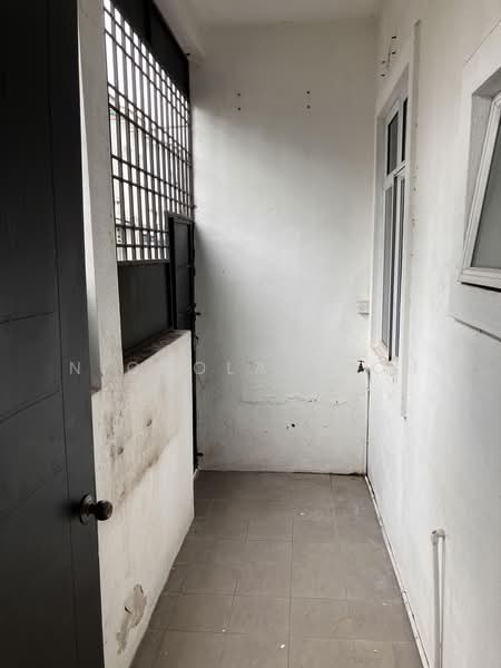 Rumah Teres 2-Tingkat untuk Disewa di Falim (Ipoh) - Nicholas Poh - Corridor - PropertyGuru.com.my