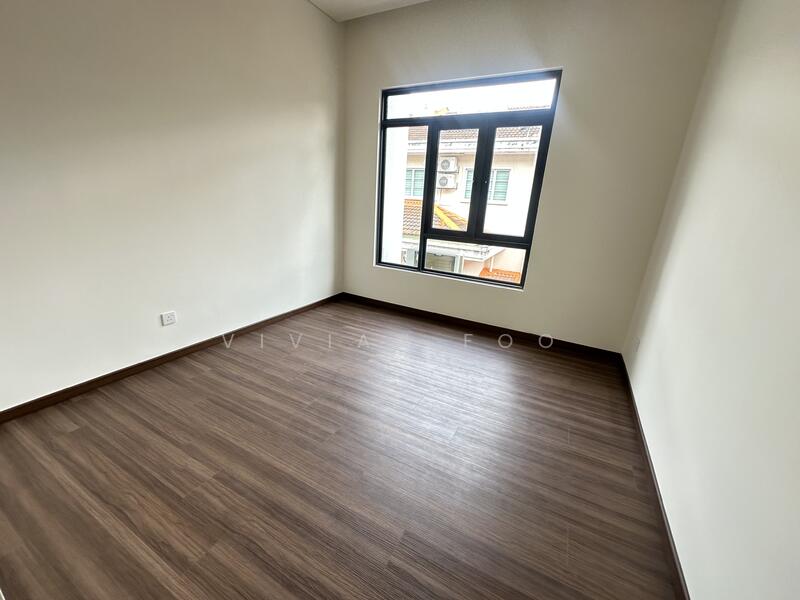 Terraced House for Sale in Happy Garden (Kuchai Lama) - Vivian Foo - Bedroom - PropertyGuru.com.my
