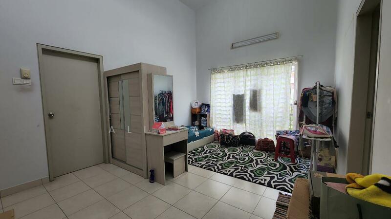 2-storey Terraced House for Sale in Sungai Buloh (Selangor) - Alicia Soo - Bedroom - PropertyGuru.com.my