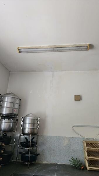 2-storey Terraced House for Sale in Sungai Buloh (Selangor) - Alicia Soo - Kitchen - PropertyGuru.com.my