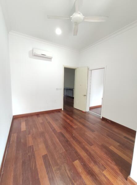 Rumah Teres untuk Dijual di Temasya Glenmarie (Glenmarie) - Lai YK - Bedroom - PropertyGuru.com.my