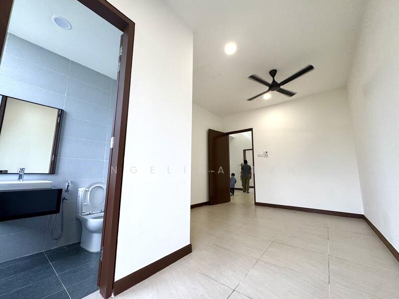 Common bedroom attached with Bathroom