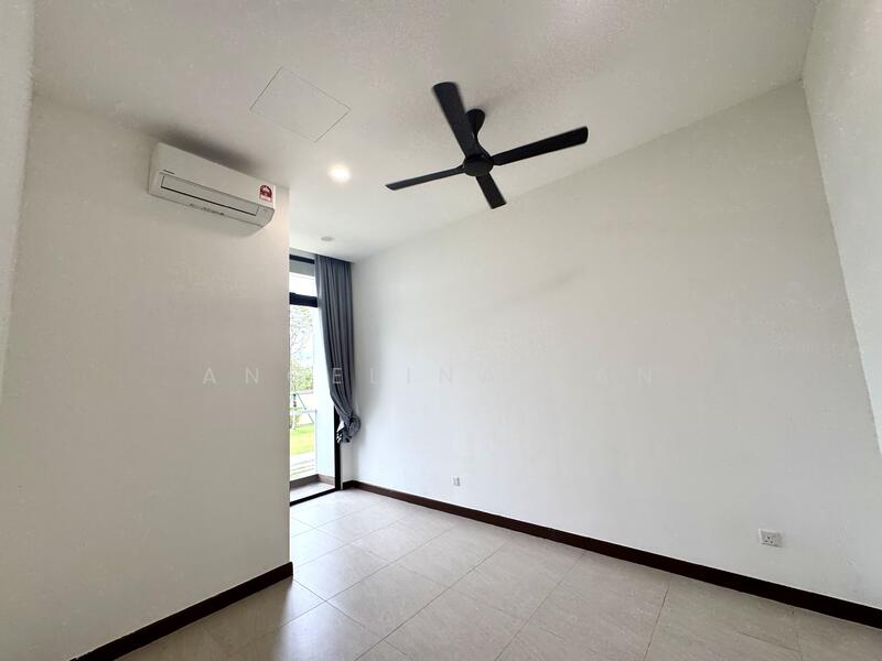 Common room Attached with bathroom 