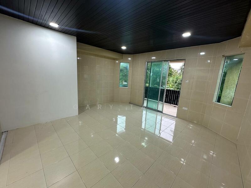 Terraced House for Sale in Taman Pakatan Jaya (Tambun) - Gary Tang - Living Room - PropertyGuru.com.my