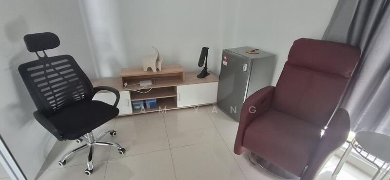 Large bedroom with own fridge.