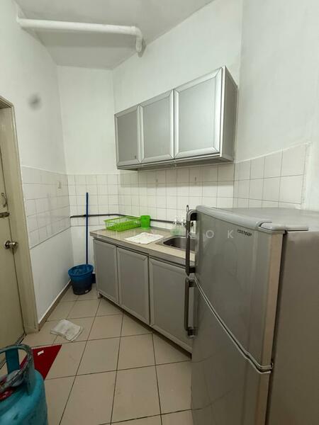 Menara Seputih untuk Untuk Disewa - RM 1,200 /bulan, Mac 2026 - Kitchen - PropertyGuru.com.my