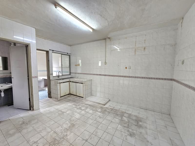 Rumah Teres 2 Tingkat untuk Dijual di Petaling Jaya (Selangor) - Bryan Wong - Kitchen - PropertyGuru.com.my