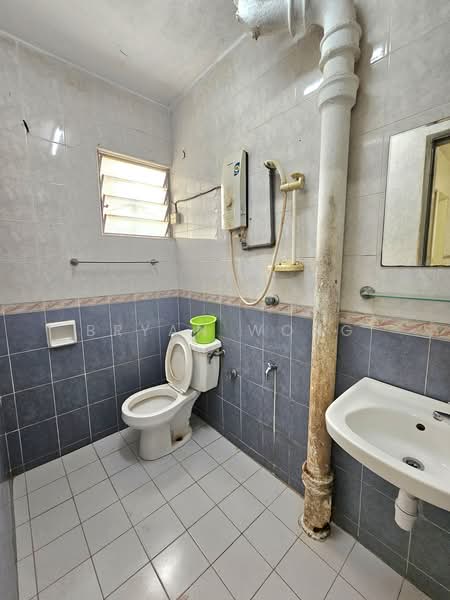 Rumah Teres 2 Tingkat untuk Dijual di Petaling Jaya (Selangor) - Bryan Wong - Bathroom - PropertyGuru.com.my