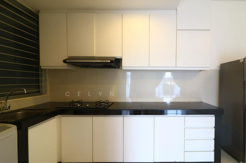 Kitchen With Fridge, Hood & Hob