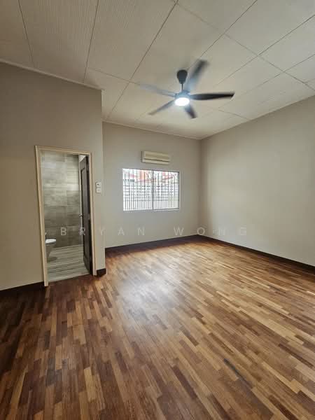 Semi-Detached House for Sale in SS 21, Damansara Utama (Petaling Jaya) - Bryan Wong - Bathroom - PropertyGuru.com.my