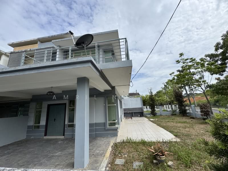 Semi-Detached House for Sale in Bandar Saujana Putra (Tanjong Duabelas) - Amril Najmin - Exterior - PropertyGuru.com.my