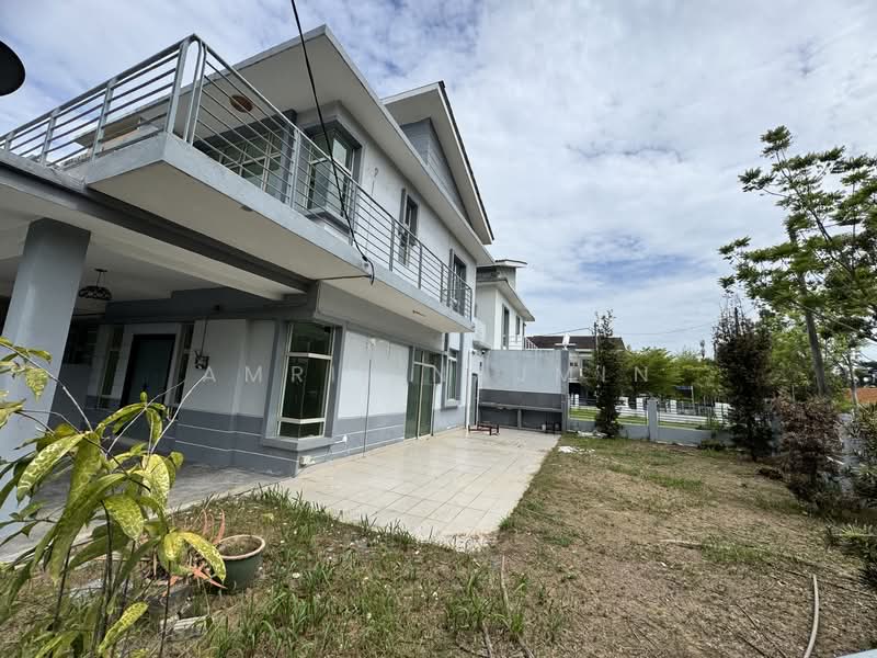 Semi-Detached House for Sale in Bandar Saujana Putra (Tanjong Duabelas) - Amril Najmin - Exterior - PropertyGuru.com.my