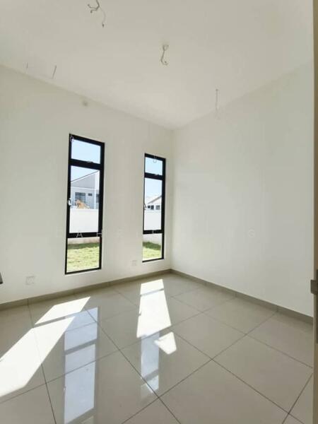 Untuk Dijual - AUSTIN MUTIARA