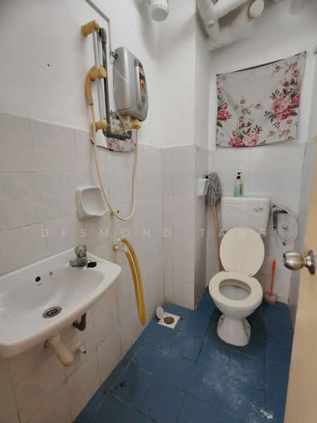 Apartment for Sale at Flora Damansara Apartment - Desmond Tang - Bathroom - PropertyGuru.com.my