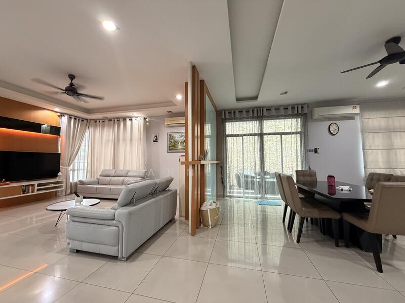 Semi-Detached House for Sale in Ambang Botanic (Klang) - Joanne Tan - Living Room - PropertyGuru.com.my