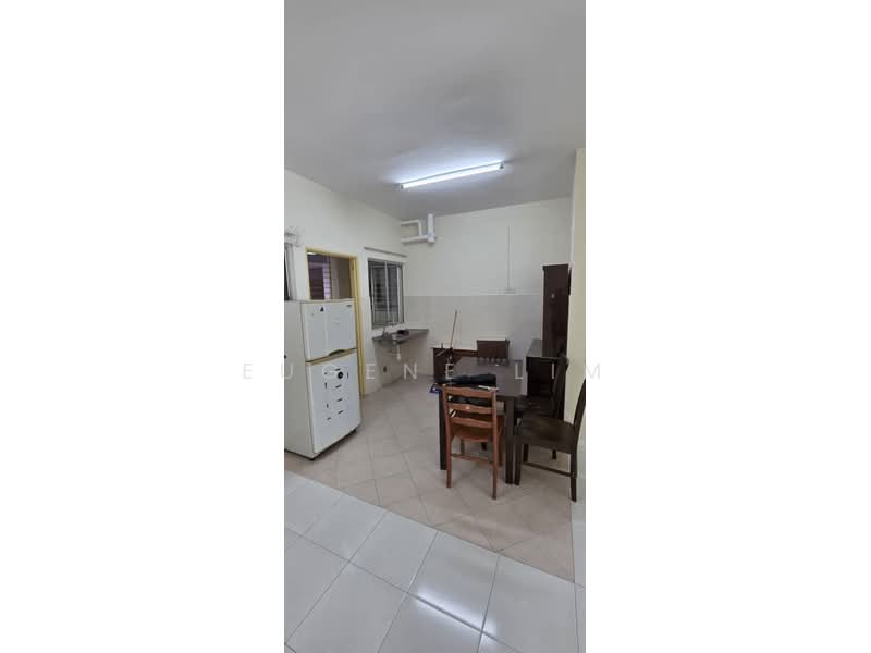 Kondominium untuk Disewa di Unipark Condominium - Eugene Lim - Kitchen - PropertyGuru.com.my