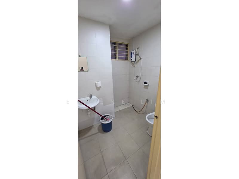 Kondominium untuk Disewa di Unipark Condominium - Eugene Lim - Bathroom - PropertyGuru.com.my