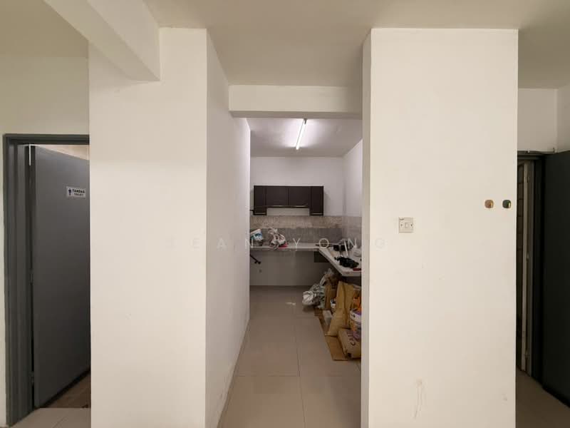 Apartment for Sale at One Sierra Apartment - Sean Yong - Corridor - PropertyGuru.com.my
