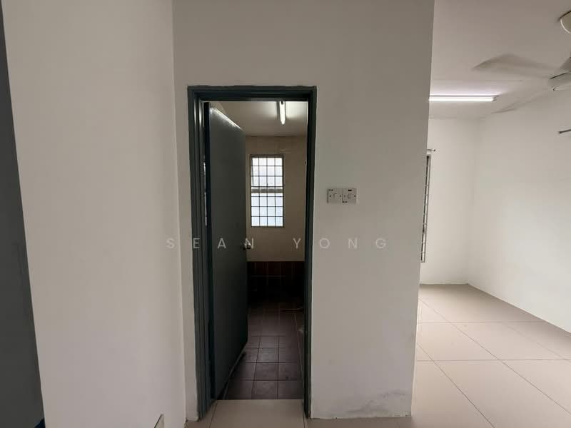 Apartment for Sale at One Sierra Apartment - Sean Yong - Corridor - PropertyGuru.com.my
