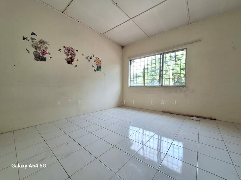 2-storey Terraced House for Sale in Seri Kembangan (Selangor) - KENT HUI LAU - Bedroom - PropertyGuru.com.my