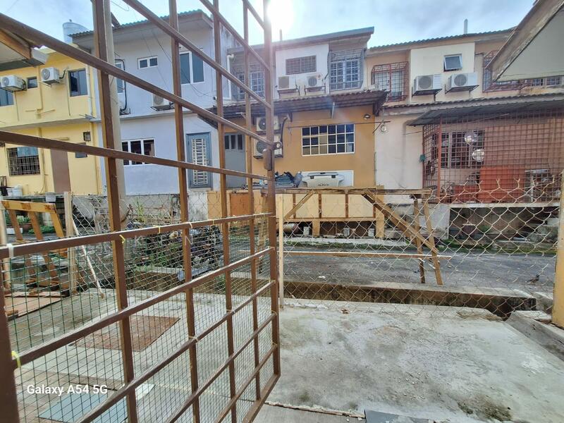 2-storey Terraced House for Sale in Seri Kembangan (Selangor) - KENT HUI LAU - Exterior - PropertyGuru.com.my