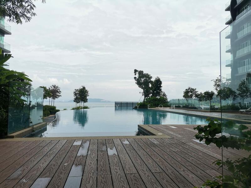 QuayWest Residence untuk Untuk Dijual - RM 1,100,000, Mac 2026 - Pool - PropertyGuru.com.my