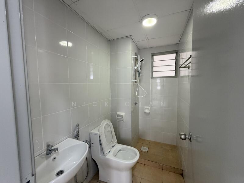 Main Place Residence untuk Untuk Dijual - RM 410,000, Mac 2026 - Bathroom - PropertyGuru.com.my