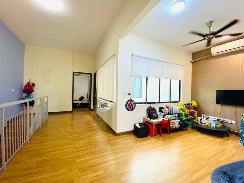 2-storey Terraced House for Sale in Denai Alam (Shah Alam) - Natasha Shadan - Living Room - PropertyGuru.com.my