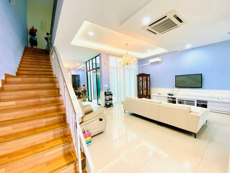 2-storey Terraced House for Sale in Denai Alam (Shah Alam) - Natasha Shadan - Living Room - PropertyGuru.com.my
