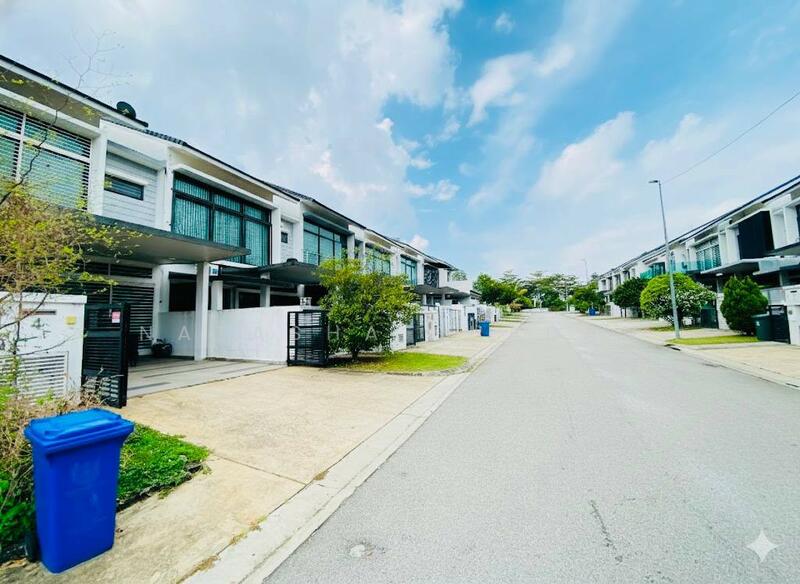 2-storey Terraced House for Sale in Denai Alam (Shah Alam) - Natasha Shadan - Exterior - PropertyGuru.com.my