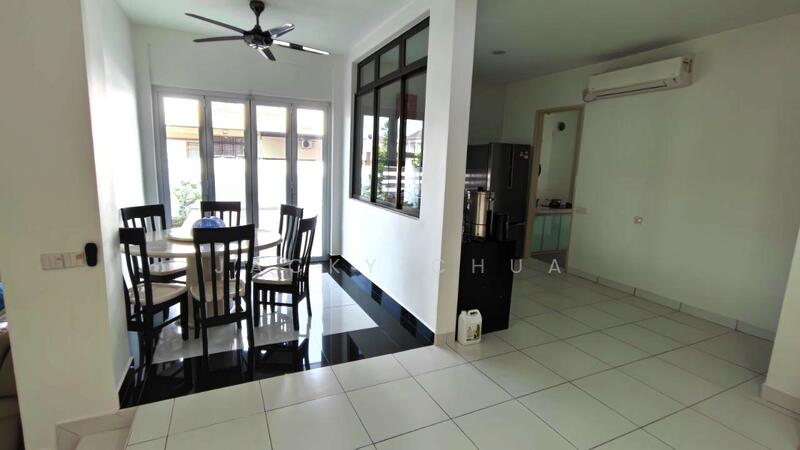 Cluster House for Sale in Setia Tropika (Johor Bahru) - Jacky Chua - Dining Room - PropertyGuru.com.my