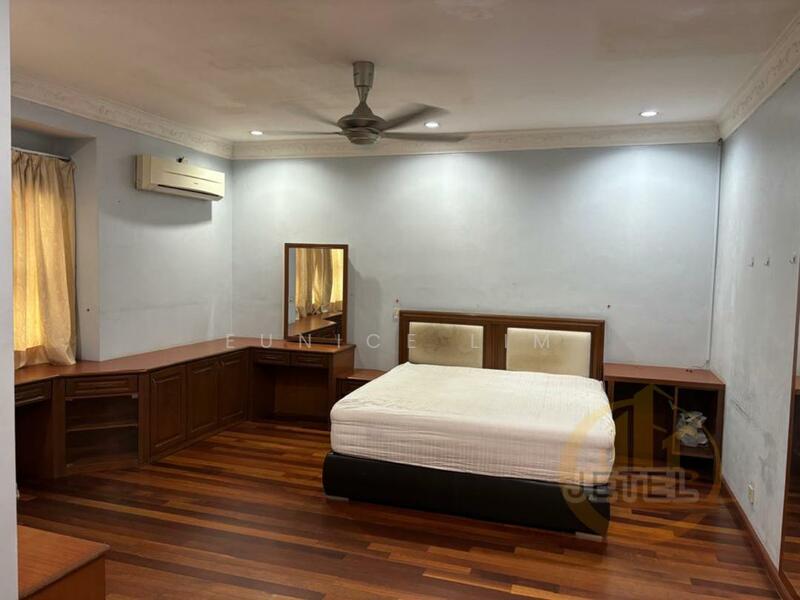 Untuk Disewa - Butterfly Park