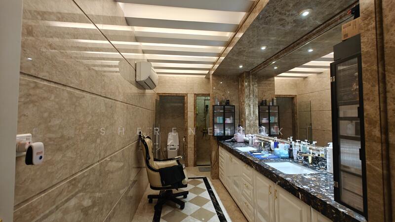 I0028 2 Adjoining Semi D Factory @ Batu Kitang 1+ minutes to 7th Mile Traffic Light untuk Untuk Dijual - RM 3,980,000, Apr 2026 - Bathroom - PropertyGuru.com.my