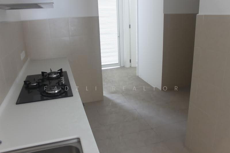 Rumah Teres 3-Tingkat untuk Dijual di Seri Kembangan (Selangor) - Fadzli Realtor - Kitchen - PropertyGuru.com.my